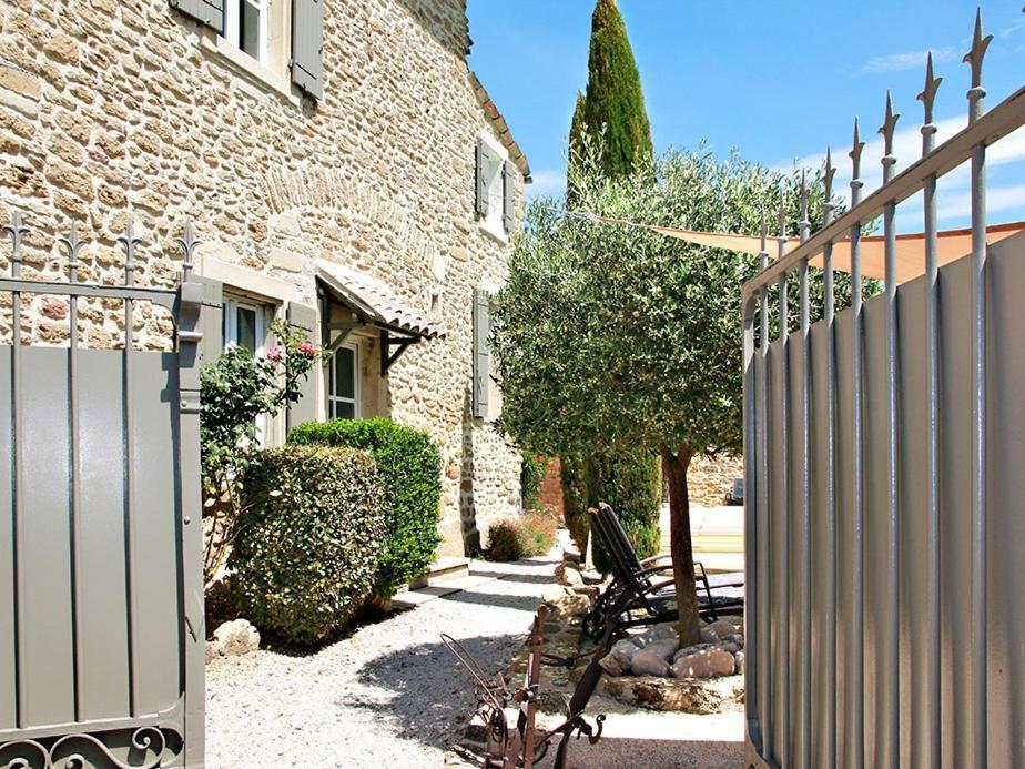 Le Clos De La Tuiliere Grignan Bagian luar foto